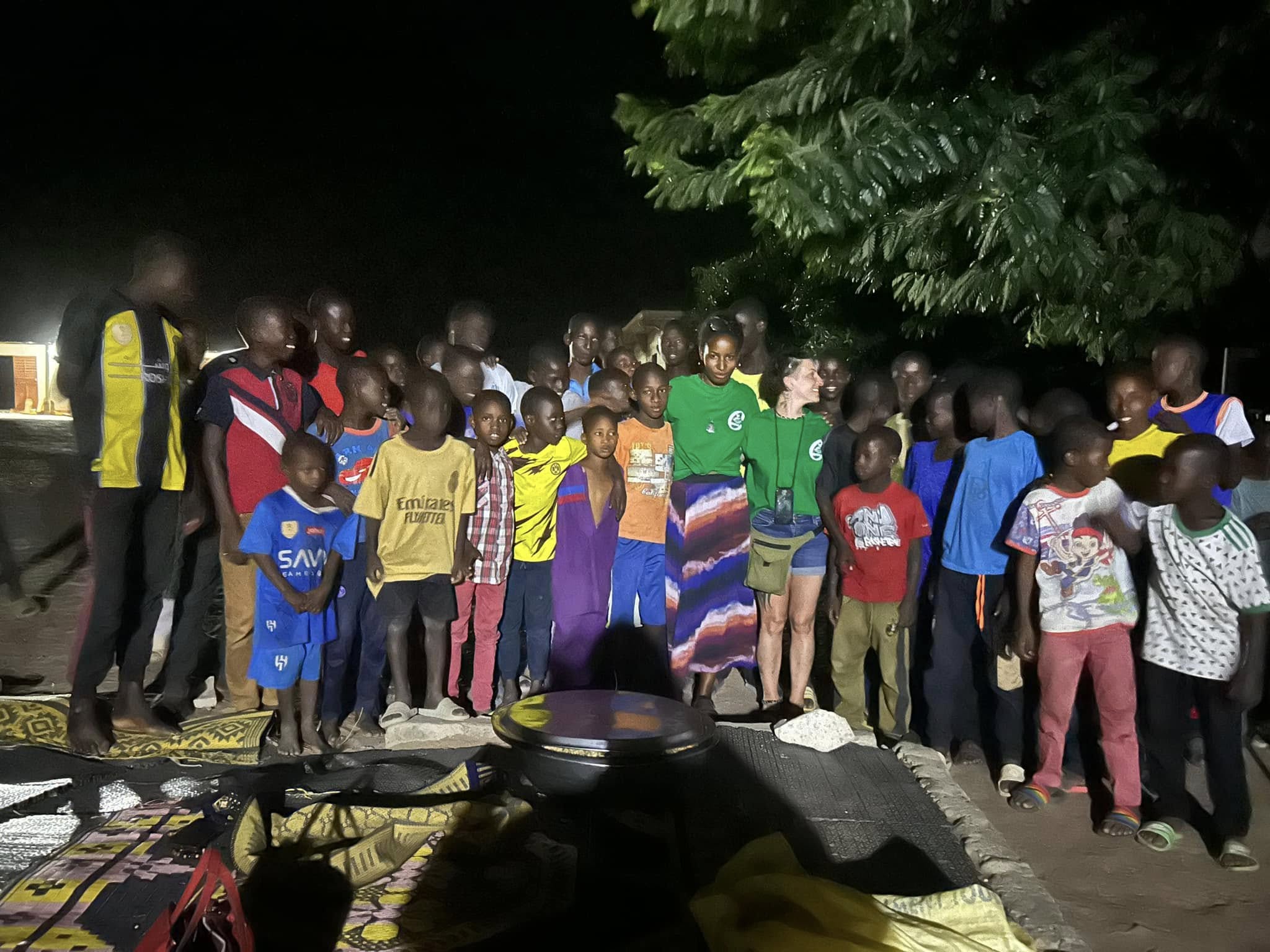 Partage de Nourriture aux Jeunes Talibés